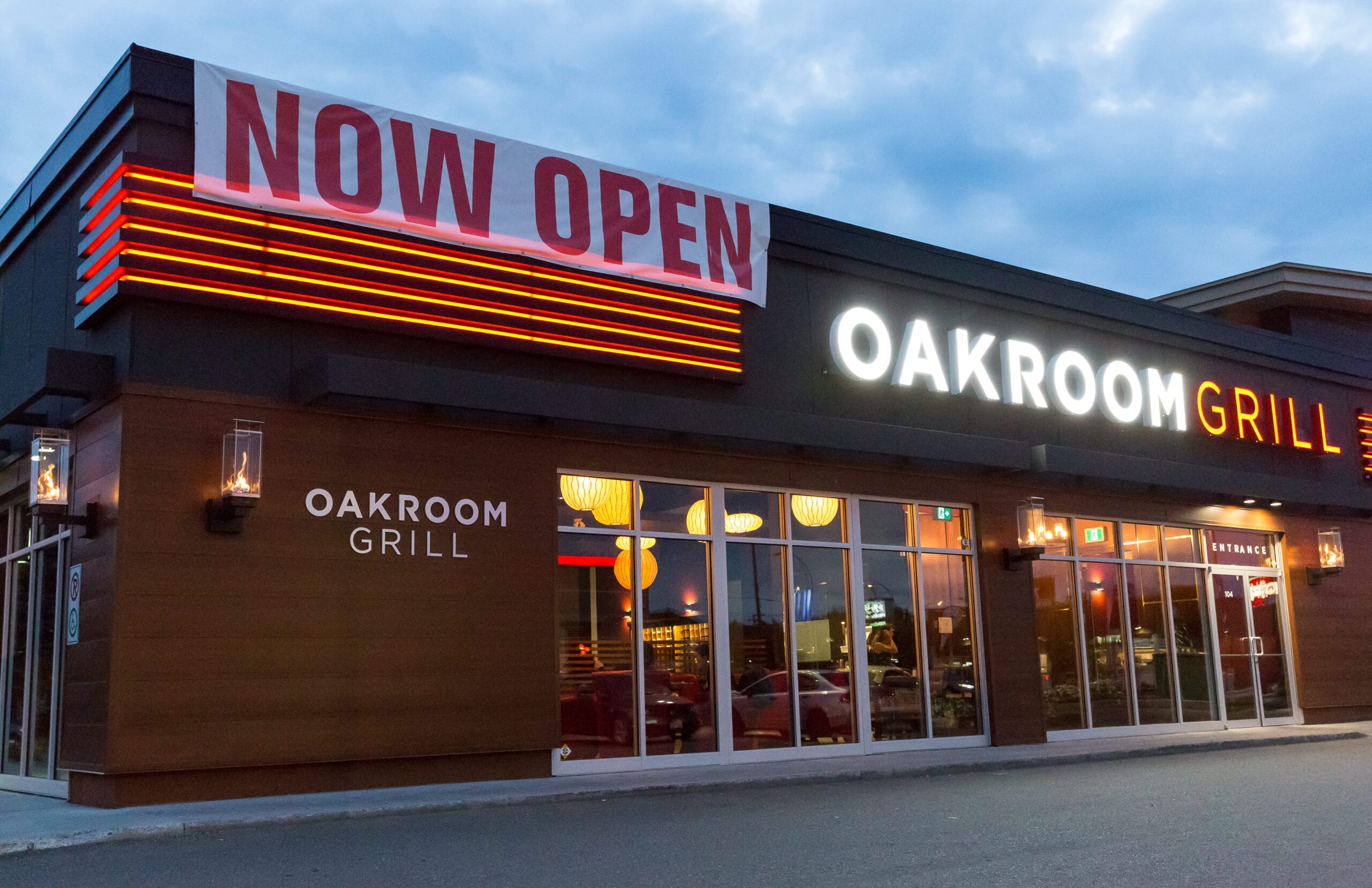 16 - Oakroom Grill-min